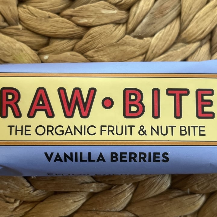 photo of Raw Bite Raw Bite Vanilla Berries shared by @serenadeglialberi on  31 Mar 2022 - review