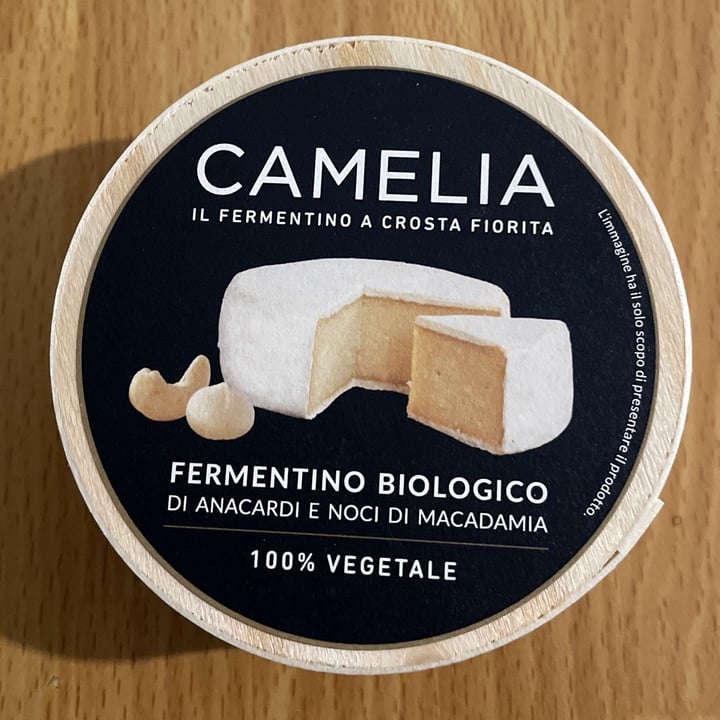 photo of Camelia Ferentino Biologico Di Anacardi E Noci Di Macadamia shared by @alessia37646 on  05 Dec 2022 - review