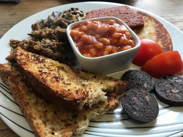 photo of The Glasvegan Full Scottish Breakfast with Square Sausage shared by @dory on  08 Mar 2020 - review