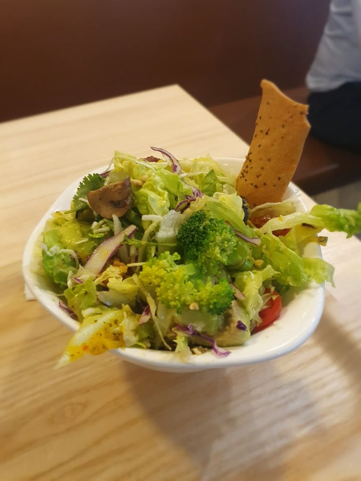 photo of SaladStop! The Earth Bowl shared by @nadoose on  04 Sep 2019 - review