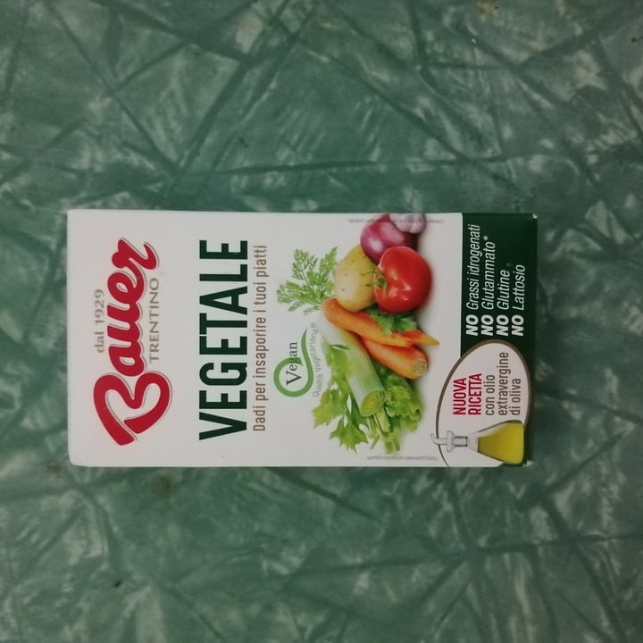 photo of Bauer Brodo vegetale - dadi shared by @futureveg on  10 May 2022 - review