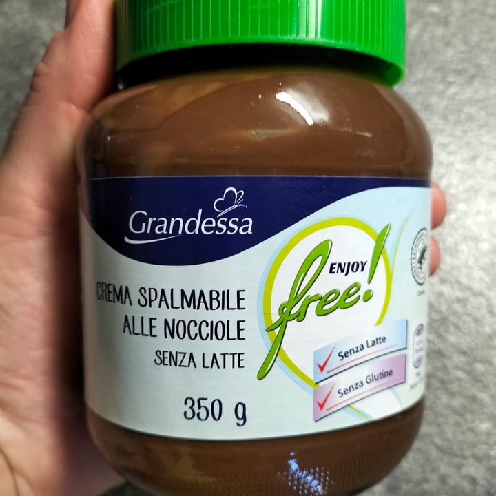 photo of Grandessa Crema Spalmabile Alle Nocciole Senza Latte shared by @marti5310 on  14 Apr 2022 - review