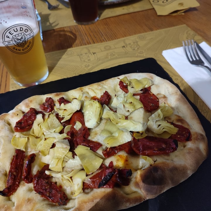 photo of Feudo San Giorio Pizza Alla Pala shared by @hella on  25 Apr 2022 - review