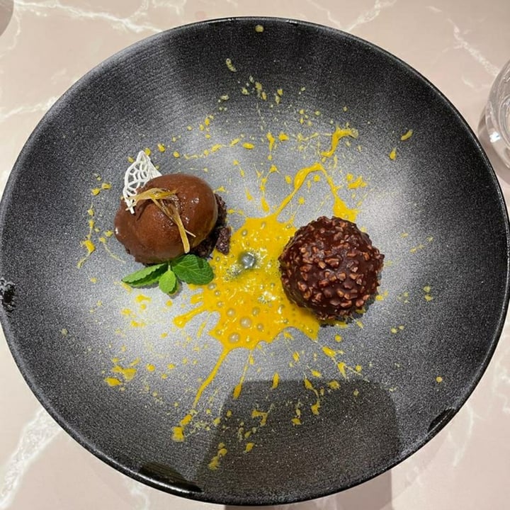 photo of Linfa Milano - Eat Different Come Il Rocher shared by @trytobegreen on  27 Jun 2022 - review