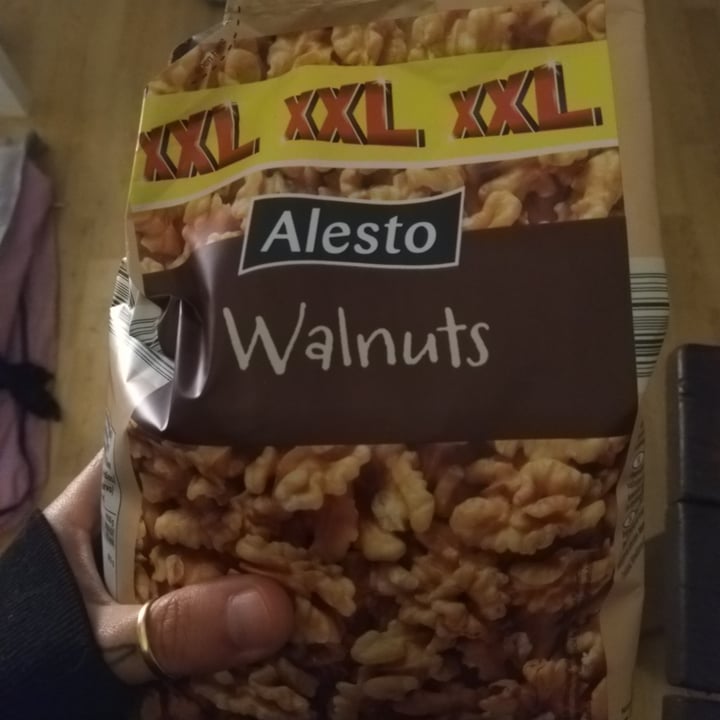 photo of Alesto Nueces xxl shared by @amebasinvasoras on  01 Dec 2020 - review
