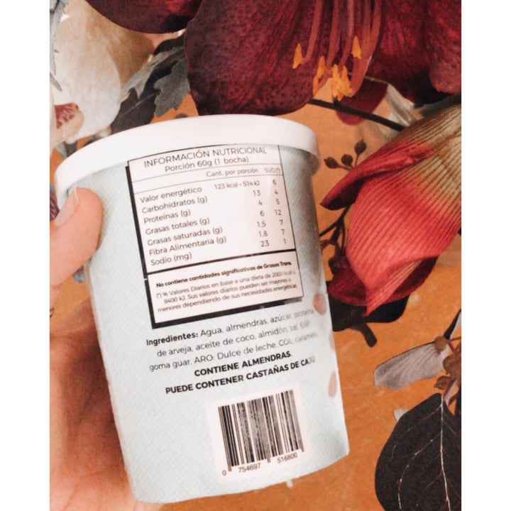 photo of Felices Las Vacas Helado de Agua sabor Dulce de Leche shared by @sarafeit on  27 Dec 2020 - review