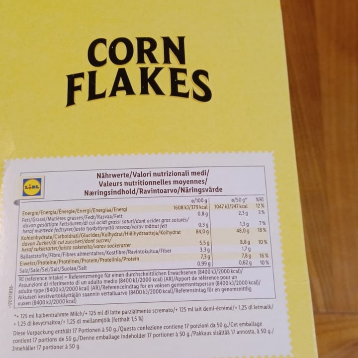 photo of Crownfield Corn flakes shared by @lizzieveg on  05 Feb 2022 - review