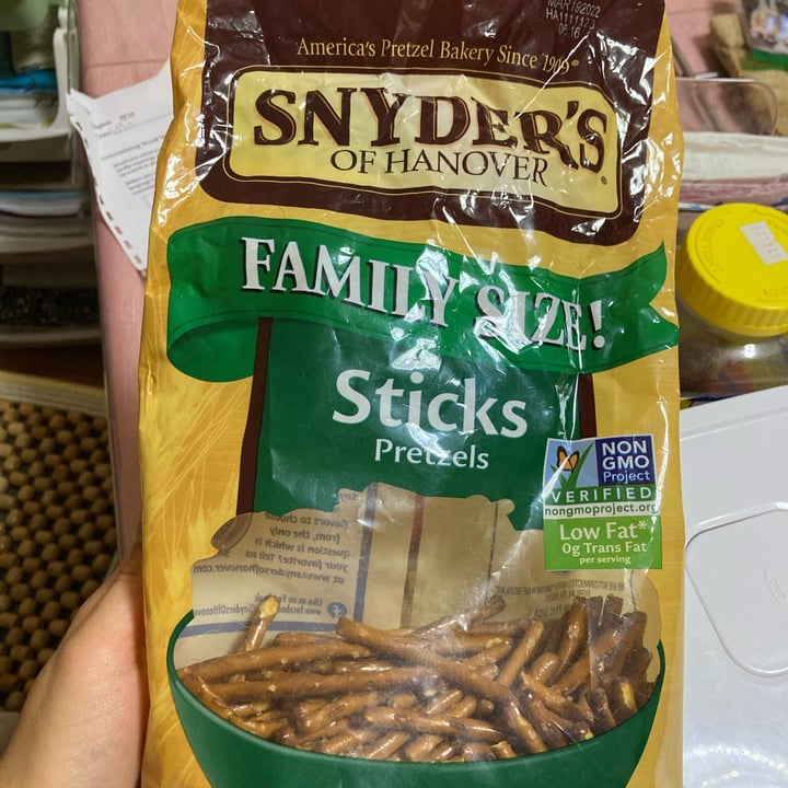 photo of Snyder's of Hanover Family Size Pretzel Sticks shared by @calista on  13 Dec 2021 - review
