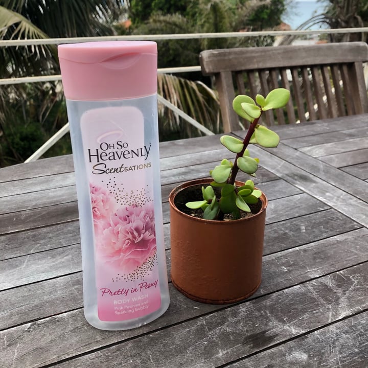 photo of Oh So Heavenly Pretty in Peony Body wash shared by @tarynsmit on  19 Oct 2020 - review