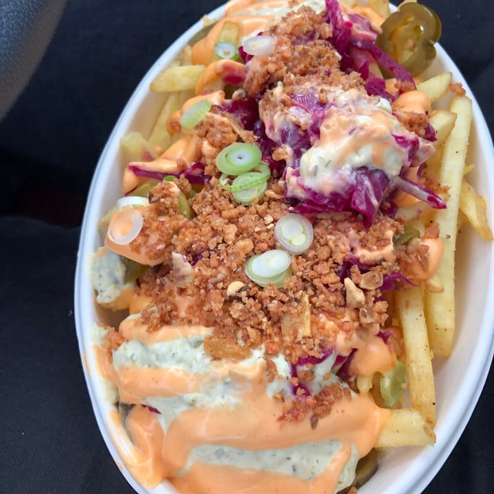 photo of Roots Aberdeen Loaded Fries shared by @cuttingoutthecoo on  01 Nov 2020 - review
