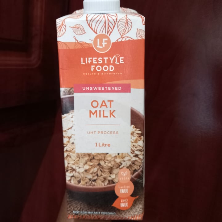 review photo of Lifestyle Food Unsweetened Oat Milk shared by @carmell on 19 Jan 2021 - review