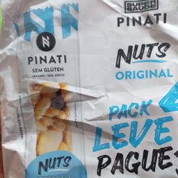 pinati nuts + banana + aveia