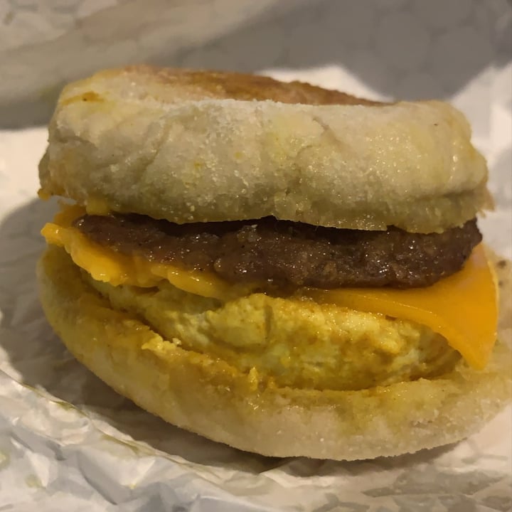 photo of Café 1610 Breakfast Sandwich shared by @gemcityvegan on  25 Sep 2020 - review