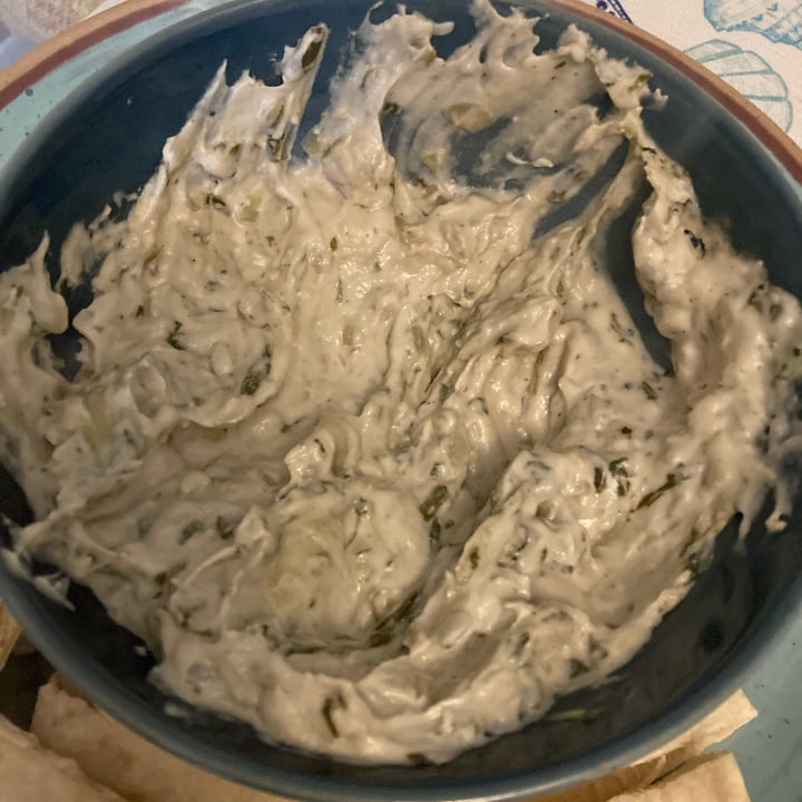 photo of Christopher's Kitchen Spinach artichoke dip shared by @disney12 on  15 Feb 2022 - review