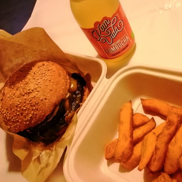 photo of Green&Burger by Biocenter Terrassa Fantastic Burger shared by @martajan on  13 Mar 2021 - review