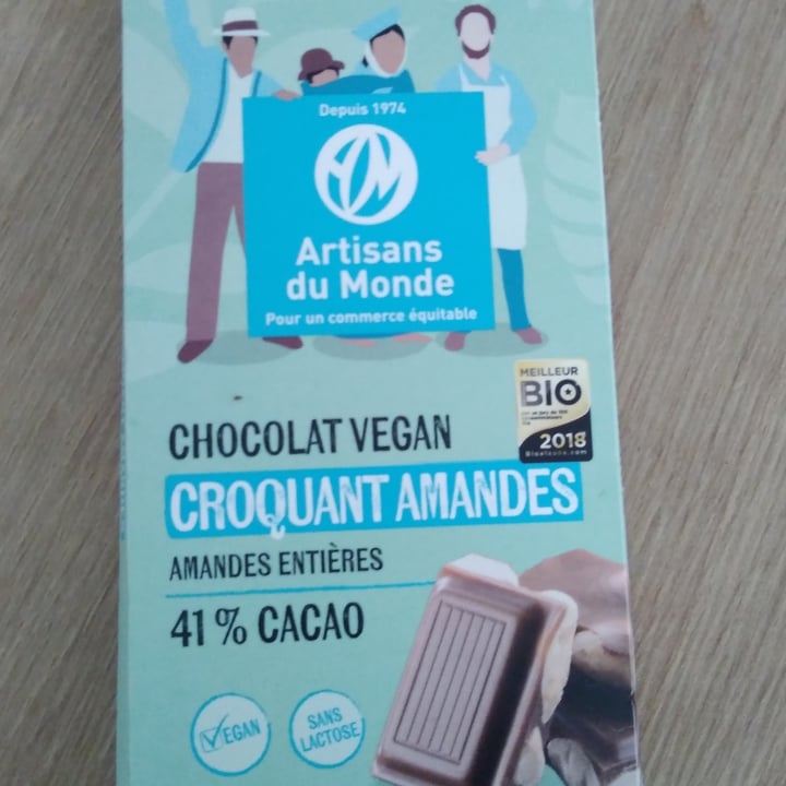 photo of Artisans du Monde Chocolat Vegan Croquant Amandes shared by @dorya on  31 May 2020 - review