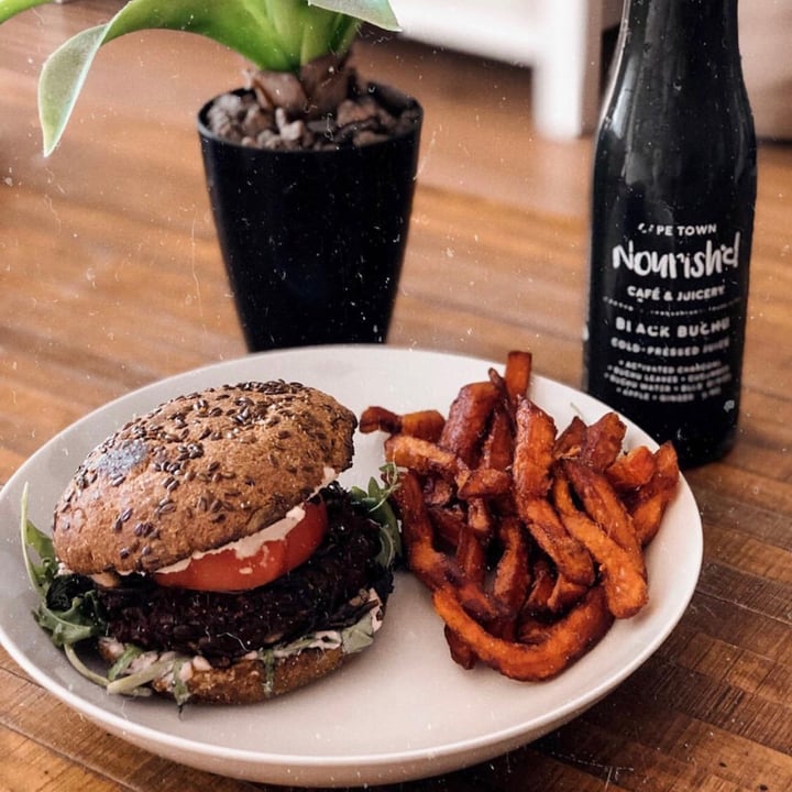 photo of Nourish'd Observatory ENJOY THE LENTIL THING BURGER shared by @rati on  07 Aug 2020 - review