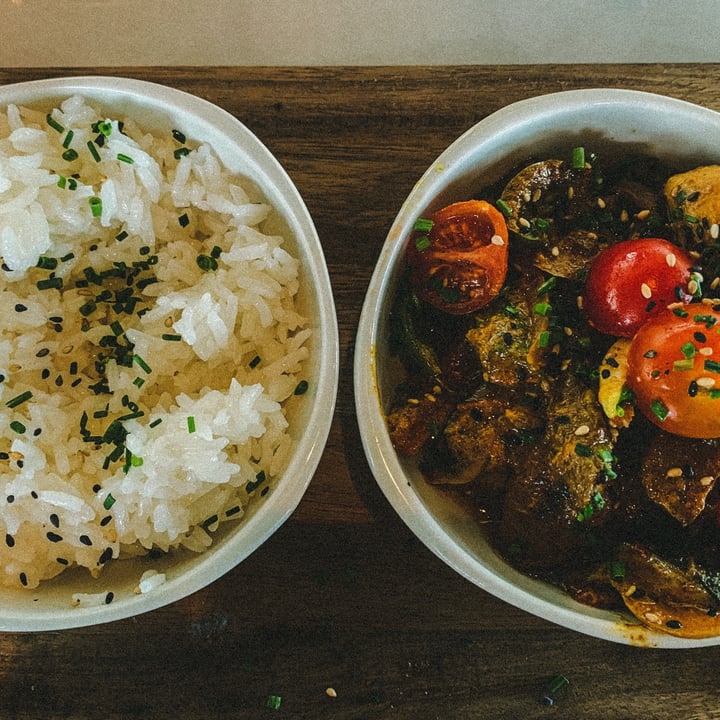 photo of Casa Carmen Oasiz Curry de verduras con arroz jazmín shared by @soramun on  13 Jun 2022 - review