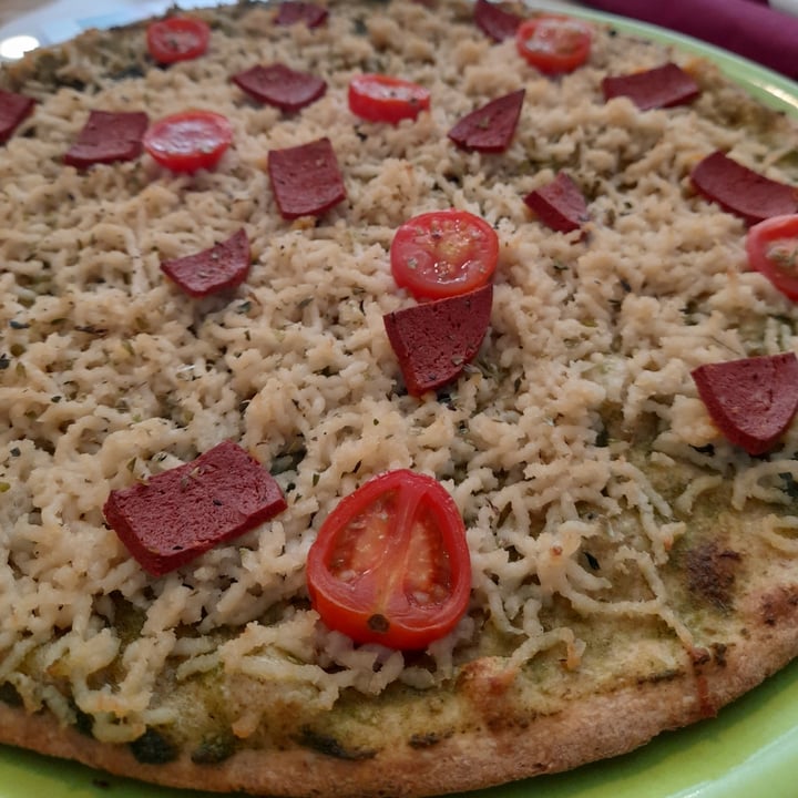 photo of Dolce Pizza y Los Veganos Pizza pesto shared by @guajira on  08 Oct 2021 - review