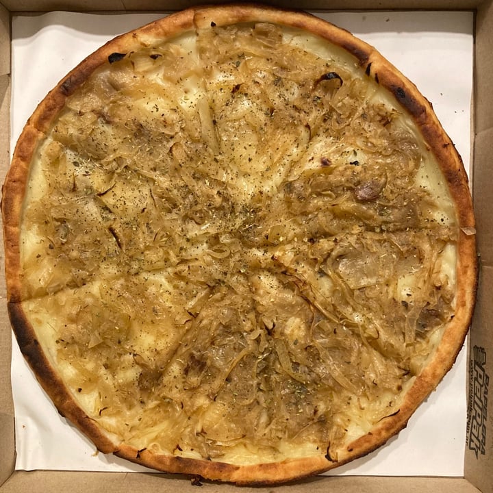 photo of Pizza Vegana Pizza carmelita shared by @outofstep on  24 Jun 2021 - review
