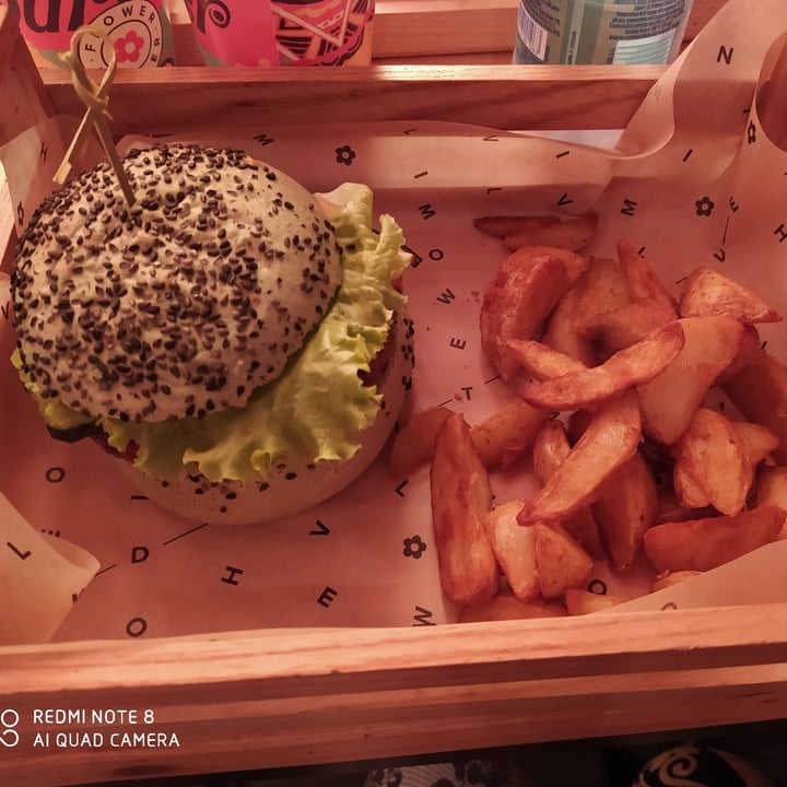 review photo of Flower Burger Flower Burger shared by @noemimercanti on 18 Sep 2022 - review