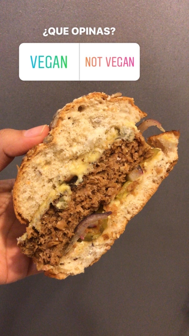 review photo of Antojito con Amor Beyond Burguer shared by @maferogv on 30 Nov 2019 - review