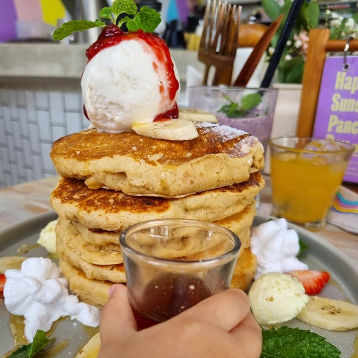 photo of I Am Vegan Babe Cafe Pancakes shared by @littleneil on  25 Nov 2022 - review