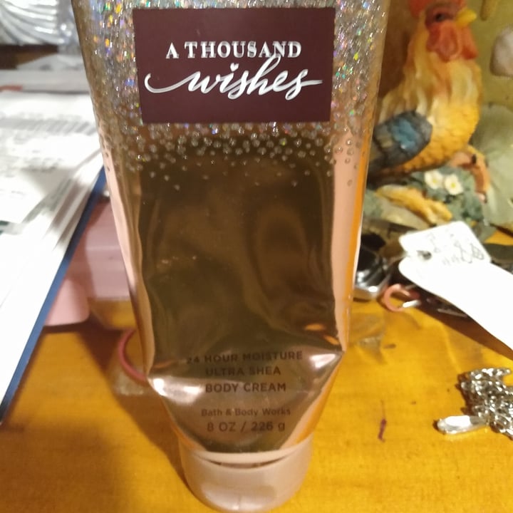 review photo of Bath & Body Works A Thousand Wishes shared by @tripthedarkness7 on 14 Aug 2020 - review