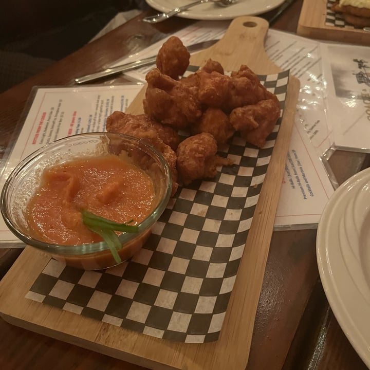 photo of Coach and Horses (Temporarily closed) Cauliflower Wings shared by @peanut1978 on  14 Nov 2021 - review