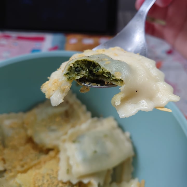 photo of Plant Pioneers Spinach Ravioli shared by @yudofu on  16 Jul 2022 - review