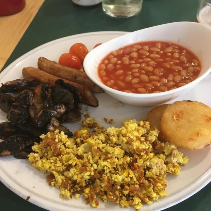 photo of CactusCat Bar English breakfast shared by @rolandobolson on  20 Feb 2022 - review