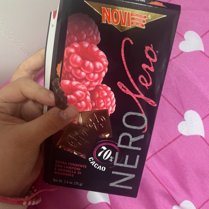 review photo of Novi Cioccolato fondente 70% con lamponi e granella di mandorle shared by @ale30d on 29 Nov 2021 - review
