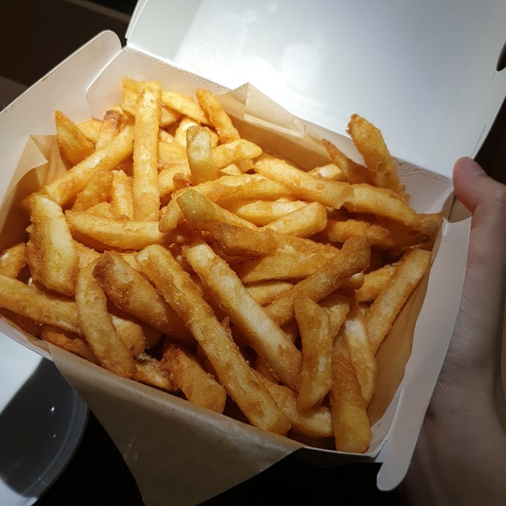 photo of Love Handle  Golden Fries shared by @iloveveggies on  01 Jul 2020 - review