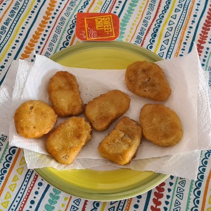 photo of Vemondo  Nuggets Vegani (Pepite con salsa al peperoncino dolce) shared by @martaeffe on  11 Oct 2022 - review