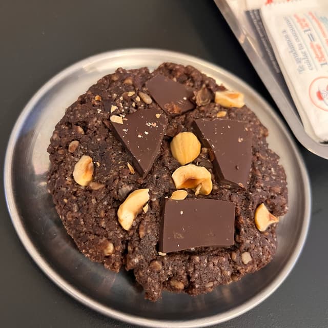 「Cookie de avellanas y cacao」の料理の写真