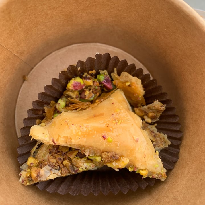 photo of Santo Falafel baklava ai pistacchi shared by @martachatnoir92 on  28 Mar 2022 - review