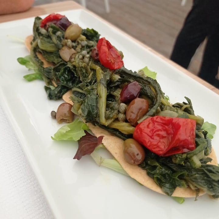 photo of Pesto di Pistacchio Antipasti shared by @vegantofeelgood on  31 Jul 2021 - review