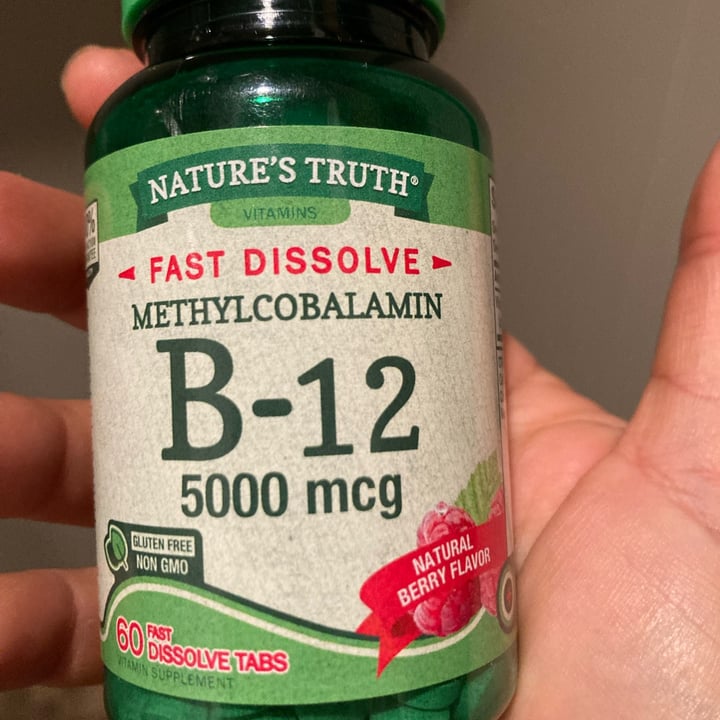 review photo of Nature's Truth B12 shared by @perellodaniela on 28 Oct 2022 - review