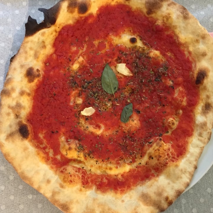 photo of Reginella Pizza marinara shared by @fbr on  08 May 2022 - review