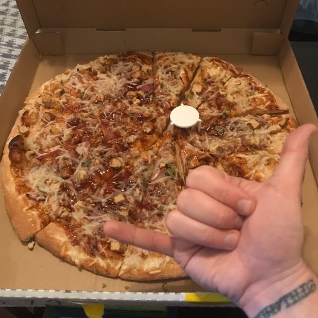 Photo of the dish “Vegan BBQ Chicken Pizza”