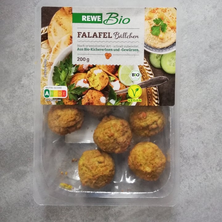 photo of Rewe Bio Falafel Bällchen shared by @mareikeks on  19 Feb 2021 - review