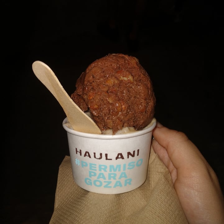 photo of Haulani Helado De Banana split Y Chocolate Con Almendras shared by @seleneluna on  26 Nov 2021 - review