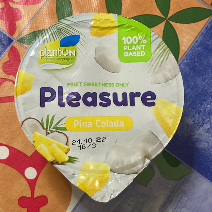 review photo of planton pleasure Yogurt Pina Colada shared by @mayasara on 20 Sep 2022 - review