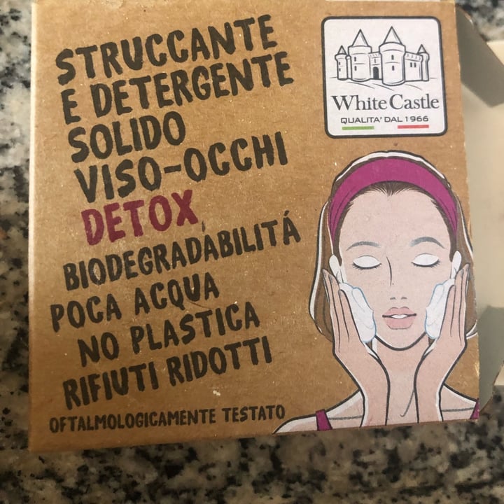 review photo of White Castle Struccante e detergente solido Detox shared by @anitagaia on 05 Sep 2022 - review