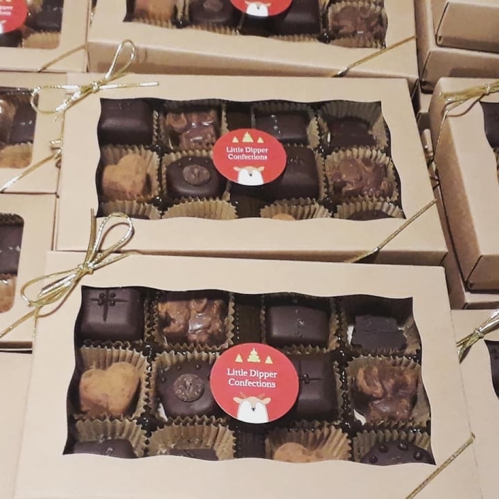 review photo of Little Dipper Confections Chocolate shared by @katyaxkatya on 30 Apr 2020 - review