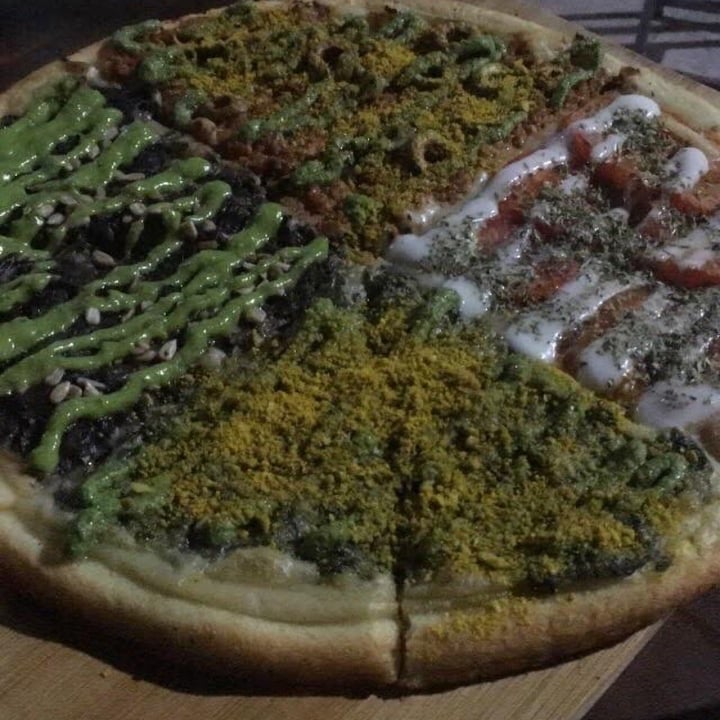 photo of Pizza Vegana Castelar Pizza 4D shared by @gbrito on  23 May 2020 - review