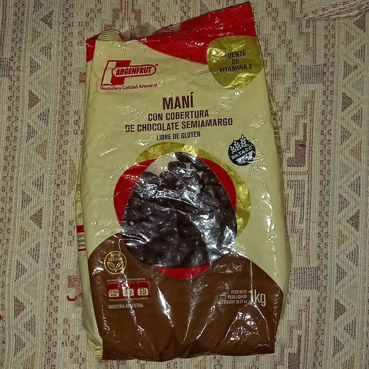 photo of Argenfrut Maní Con Chocolate shared by @valenresua on  12 Jun 2022 - review