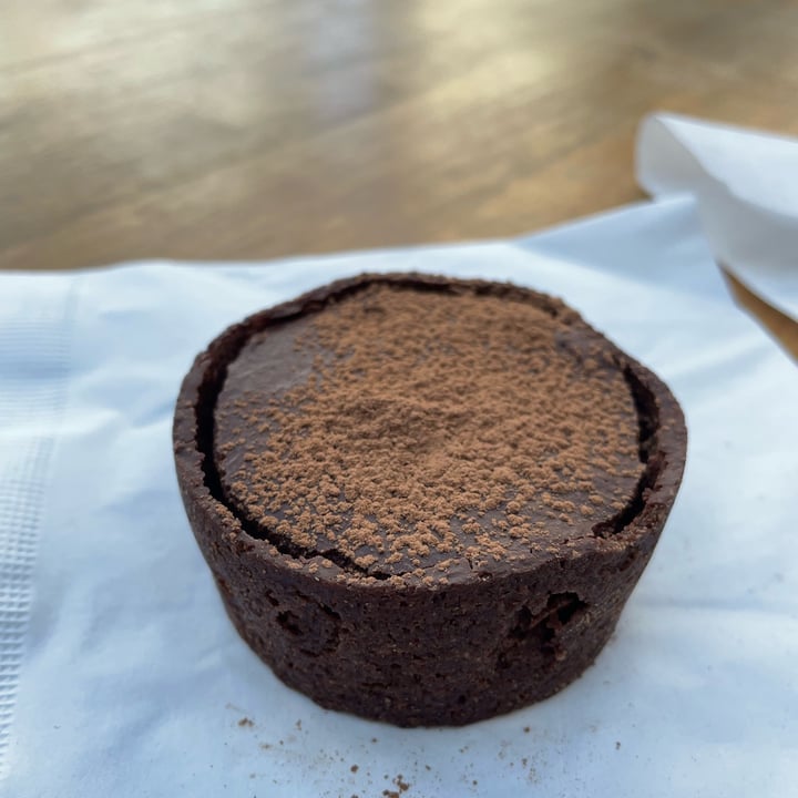 review photo of Naked Coffee Pinheiros: Café, Café Gelado, Cafés Especiais, Chá Gelado, Cafeteria, São Paulo SP Tortinha De Chocolate shared by @lnalvarenga on 09 Jul 2022 - review
