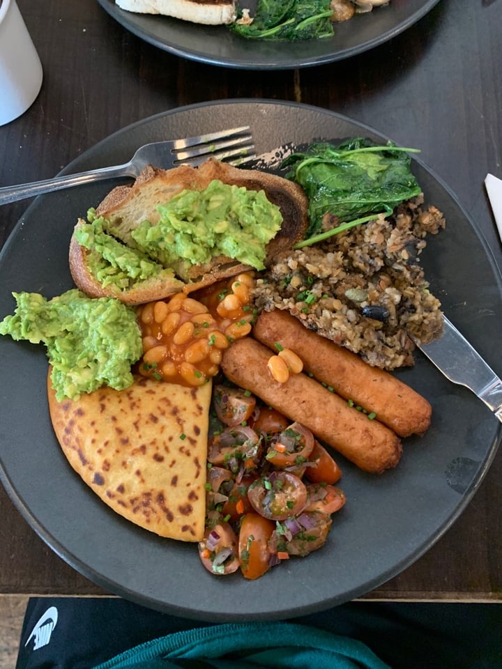 photo of Tibo Bistro Vegan Full Breakfast shared by @oliverbp97 on  14 Mar 2020 - review