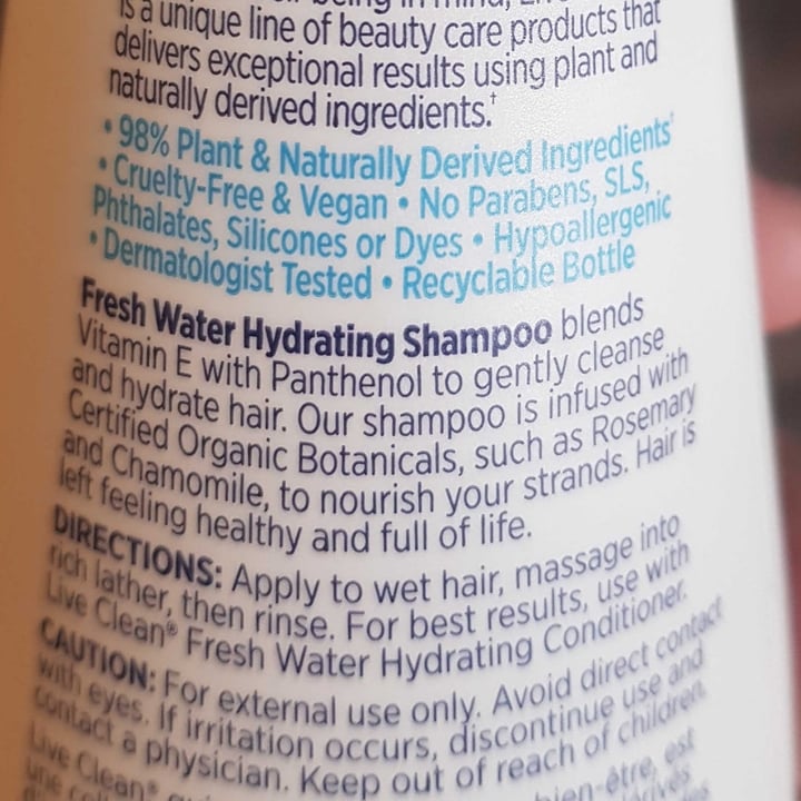 review photo of Live Clean Fresh Water Shampoo shared by @shazbrca on 23 Jun 2022 - review